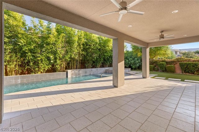 15 Gemstar Lane, Las Vegas, NV 89135