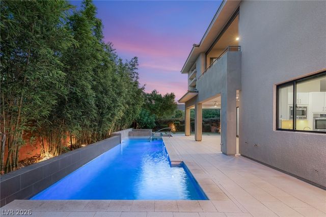 15 Gemstar Lane, Las Vegas, NV 89135