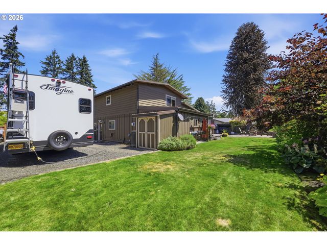 426 CARTHAGE Ave, Eugene, OR 97404