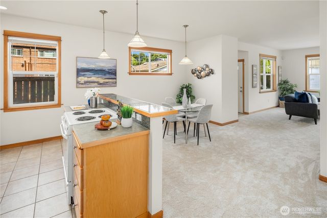 5614 Fauntleroy Way SW, Seattle, WA 98136