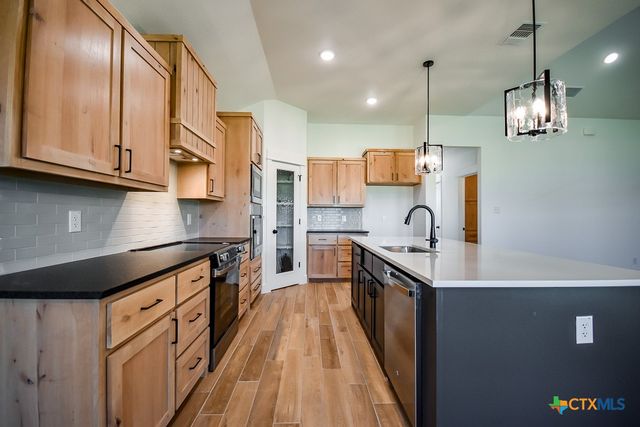 8702 Kayla Christine Drive, Killeen, TX 76542