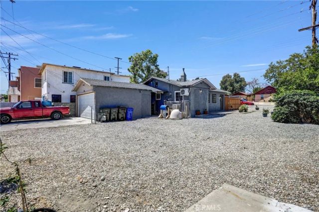 16853 Forrest, Victorville, CA 92395