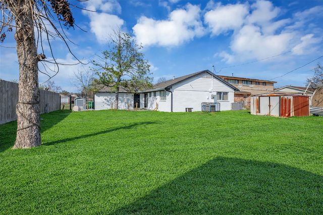 10730 Filey Lane, Houston, TX 77013