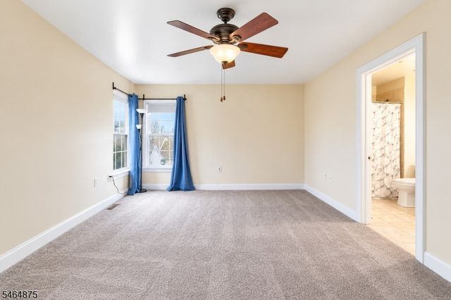 178 Front St, Elizabeth City, NJ 07206
