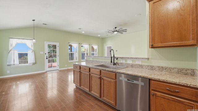 1210 Mineral Hills, San Antonio, TX 78260