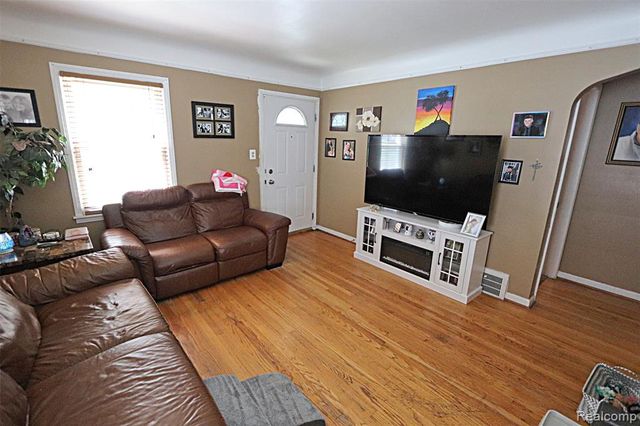 3321 Campbell Street, Dearborn, MI 48124