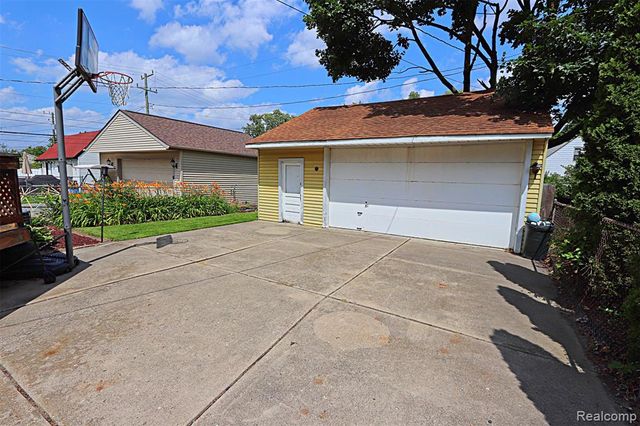 3321 Campbell Street, Dearborn, MI 48124