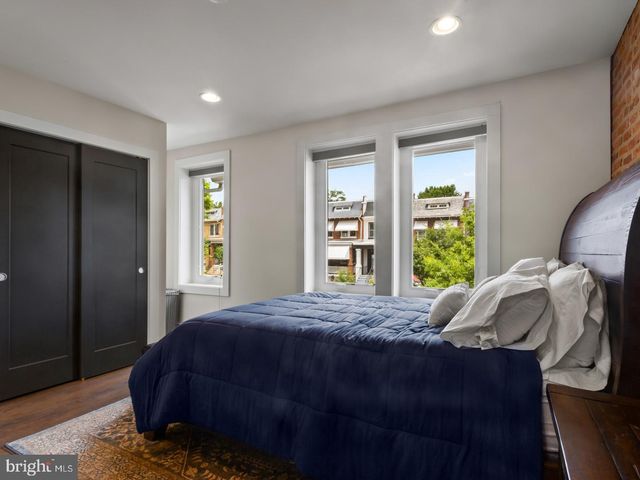 1279 OATES ST NE, Washington, DC 20002
