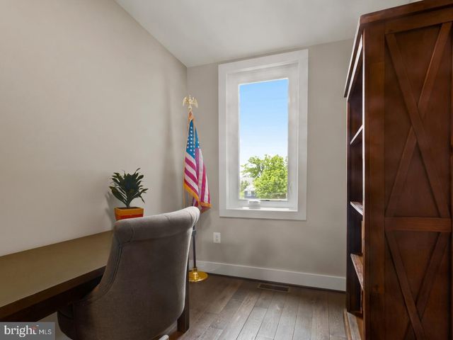 1279 OATES ST NE, Washington, DC 20002