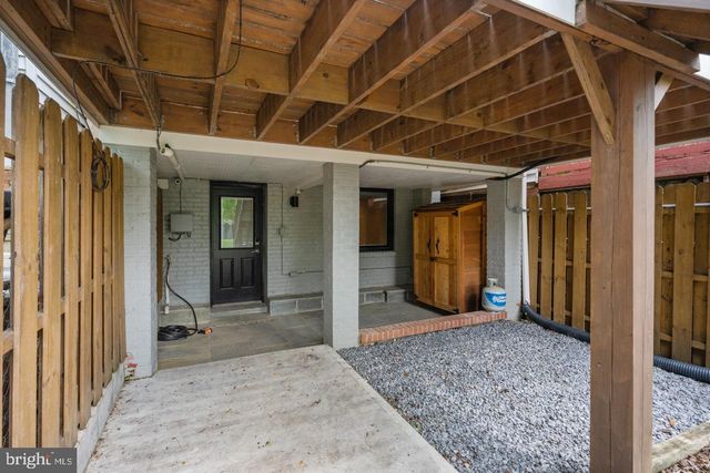 1279 OATES ST NE, Washington, DC 20002