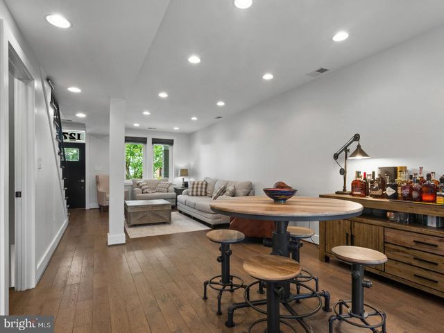 1279 OATES ST NE, Washington, DC 20002