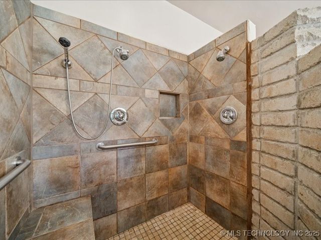 16875 Cedar Drive, Morris, OK 74445