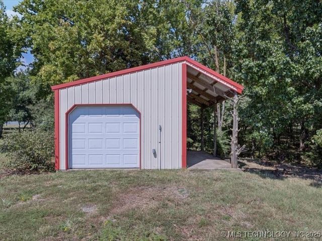 16875 Cedar Drive, Morris, OK 74445