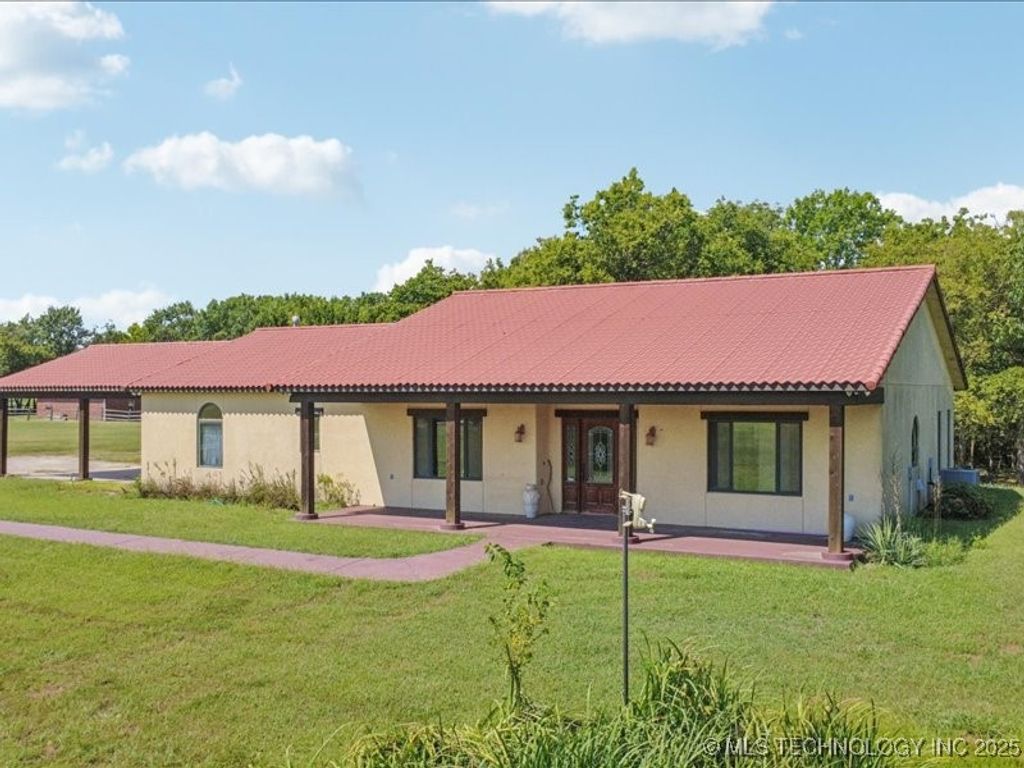16875 Cedar Drive, Morris, OK 74445