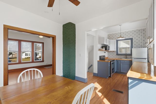 3001 Davenport Avenue, Davenport, IA 52803