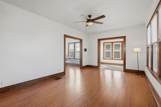 3001 Davenport Avenue, Davenport, IA 52803