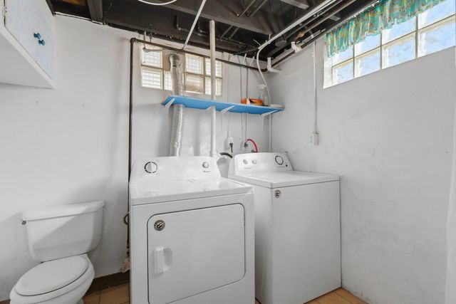 3001 Davenport Avenue, Davenport, IA 52803