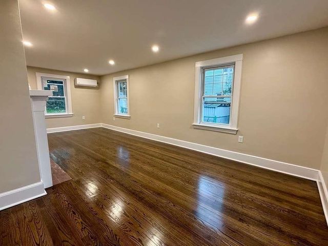 714 Lynnfield St, Lynn, MA 01904