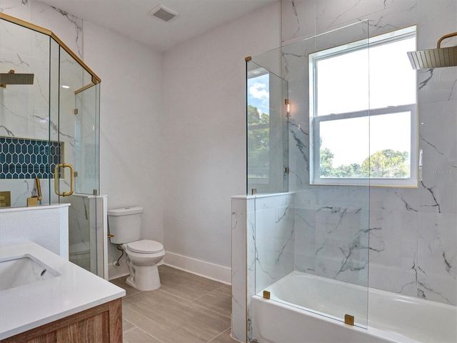 1420 36TH AVENUE N, St Petersburg, FL 33704