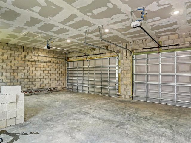 1420 36TH AVENUE N, St Petersburg, FL 33704