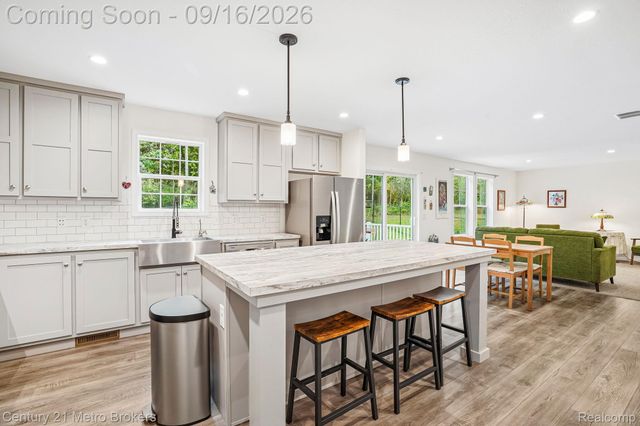 2083 Creekwood Court, Mundy Township, MI 48439