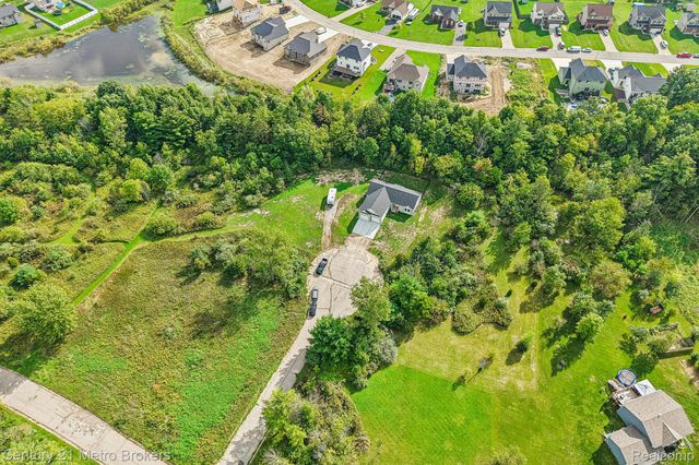 2083 Creekwood Court, Mundy Township, MI 48439