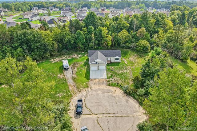 2083 Creekwood Court, Mundy Township, MI 48439