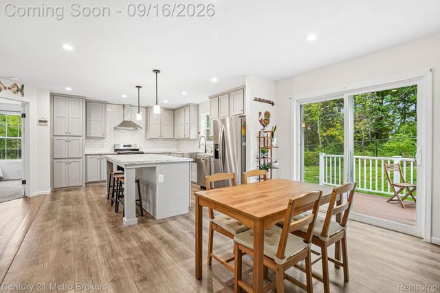 2083 Creekwood Court, Mundy Township, MI 48439