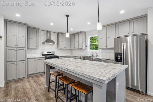 2083 Creekwood Court, Mundy Township, MI 48439