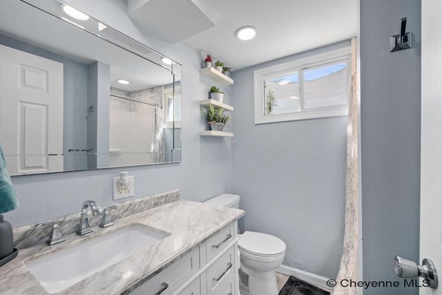 1410 MADISON AVE, Cheyenne, WY 82001