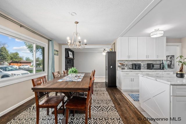1410 MADISON AVE, Cheyenne, WY 82001