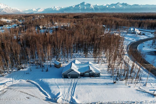 8028 E Yarn Spinner Circle, Palmer, AK 99645