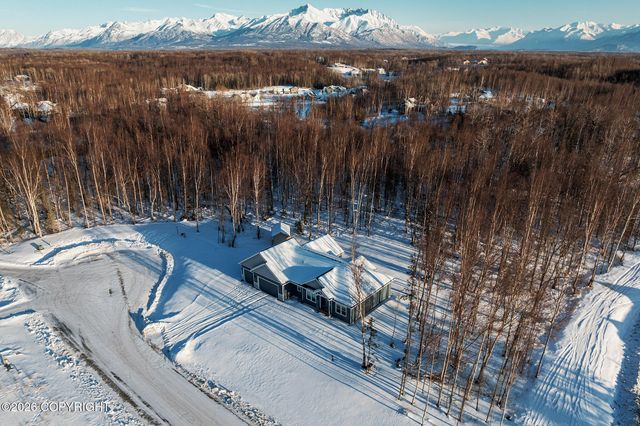 8028 E Yarn Spinner Circle, Palmer, AK 99645