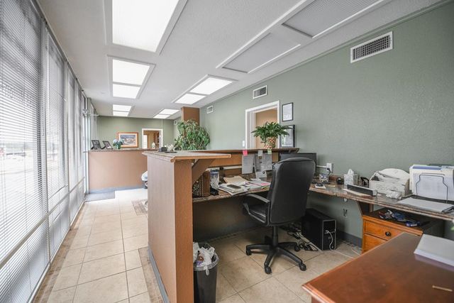 1112 Sidney Baker, Kerrville, TX 78028