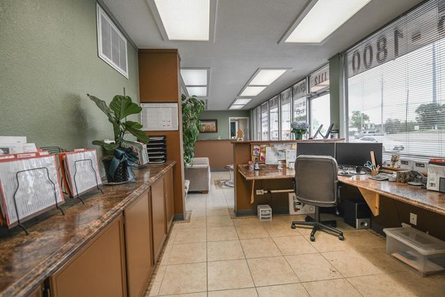 1112 Sidney Baker, Kerrville, TX 78028