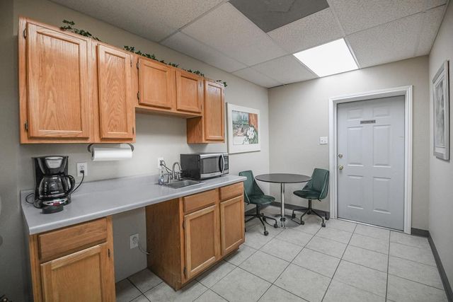 1112 Sidney Baker, Kerrville, TX 78028