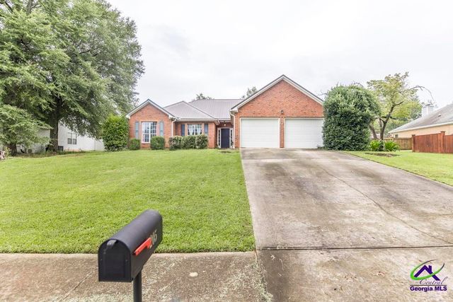 205 Woods Edge Way, Warner Robins, GA 31088