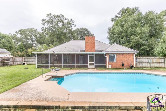 205 Woods Edge Way, Warner Robins, GA 31088