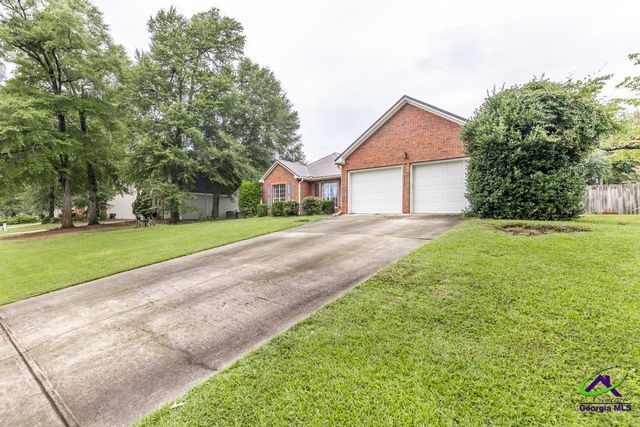 205 Woods Edge Way, Warner Robins, GA 31088