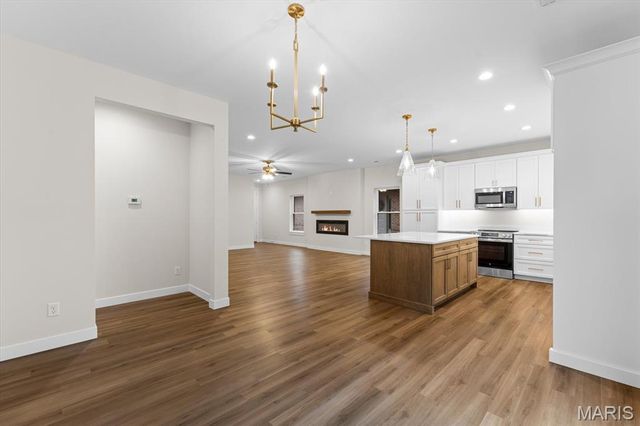 1837 Carrington Way, Swansea, IL 62226
