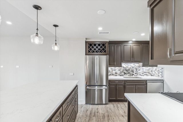 2929 Buffalo Speedway A1611, Houston, TX 77098