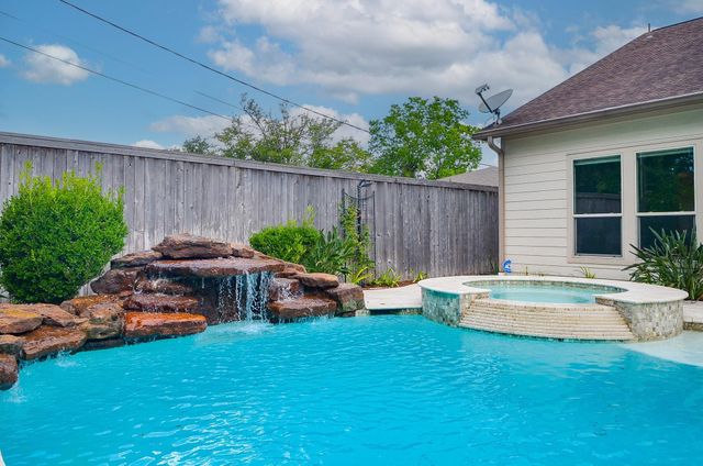 5413 De Milo Drive, Houston, TX 77092