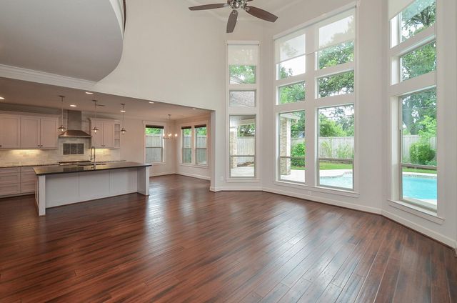 5413 De Milo Drive, Houston, TX 77092
