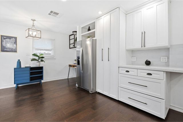 4125 Lymbar Drive, Houston, TX 77025