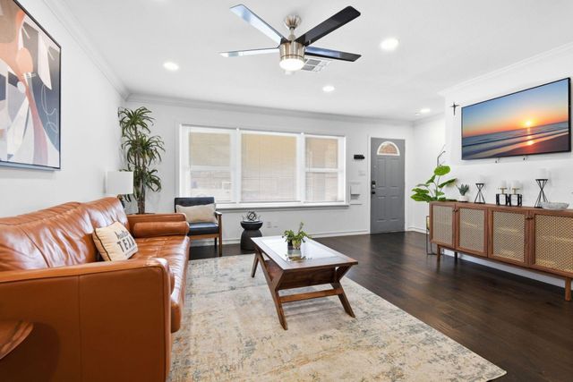 4125 Lymbar Drive, Houston, TX 77025