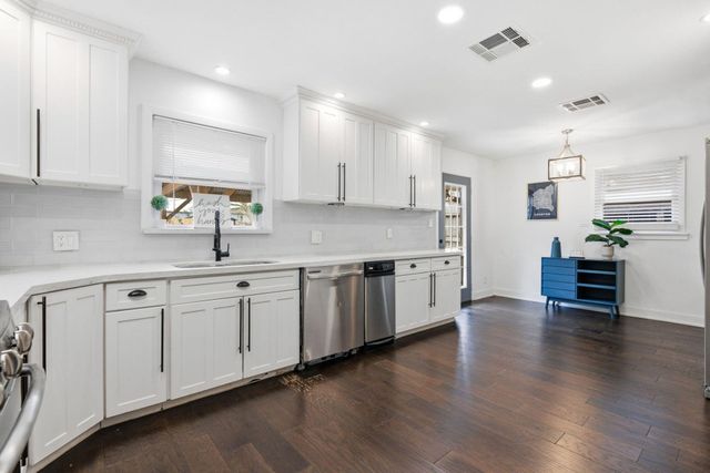 4125 Lymbar Drive, Houston, TX 77025