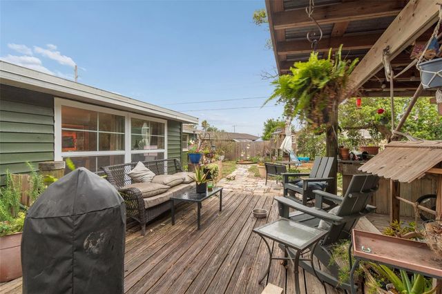 5329 FOREST HILLS DRIVE, Holiday, FL 34690