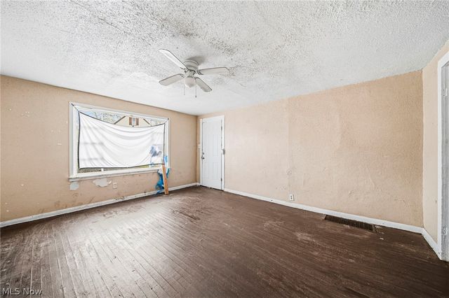 798 E 100th Street, Cleveland, OH 44108