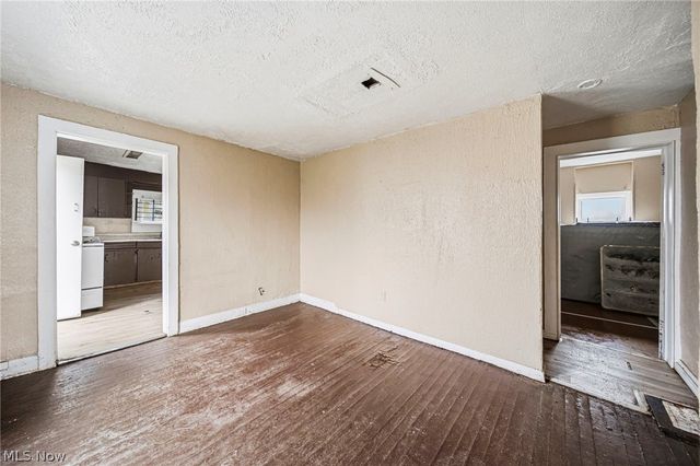 798 E 100th Street, Cleveland, OH 44108