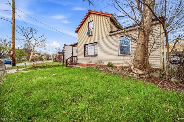 798 E 100th Street, Cleveland, OH 44108